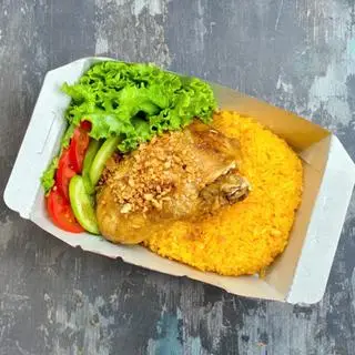 Hình ảnh Cơm chiên má đùi sốt mắm tỏi