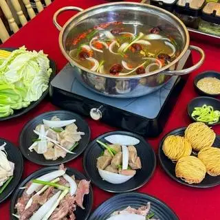 Hình ảnh Lẩu bò nhỏ 2-3 người ăn