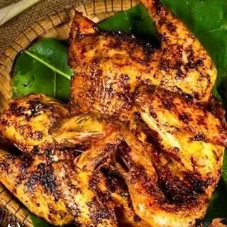 Hình ảnh Gà nướng vị tiêu rừng - nguyên con