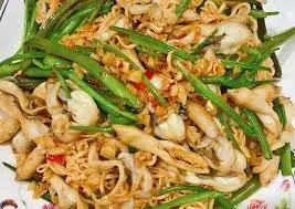 Hình ảnh Mì gói xào ốc móng tay