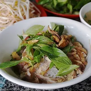 Hình ảnh Phở khô Gia Lai gà