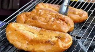 Hình ảnh Bánh mì nướng mật ong x2