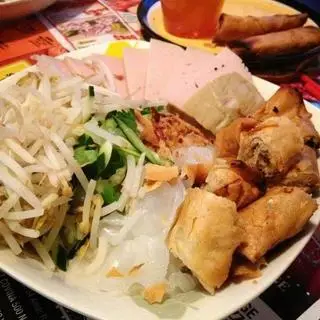 Hình ảnh Bánh ướt đầy đủ