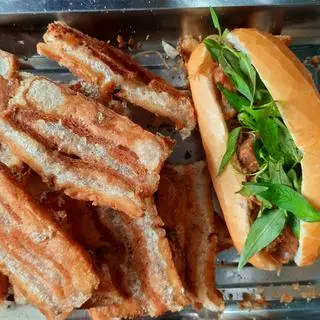 Hình ảnh Bánh mì bì - ba chỉ	 chay