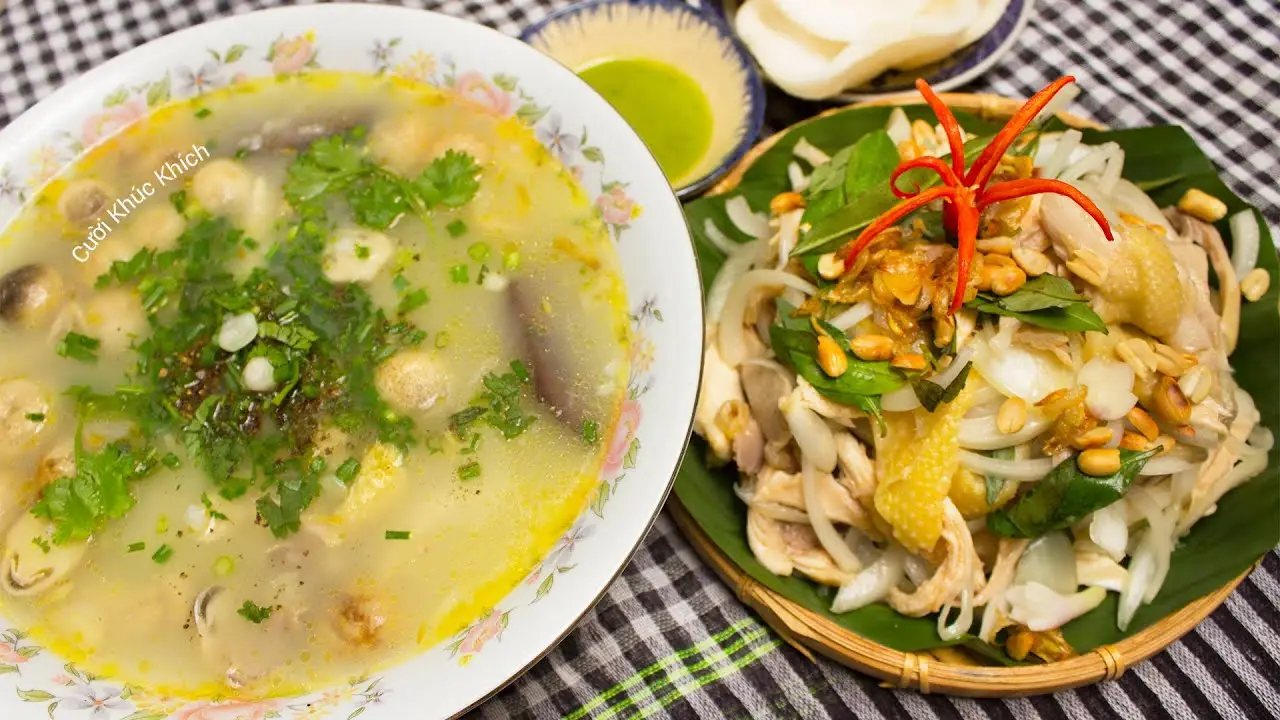 Hình ảnh Cháo gỏi 1 người ăn gà 