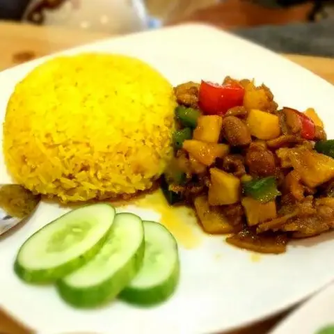 Hình ảnh Combo 2 cơm thịt gà nấu rượu vang