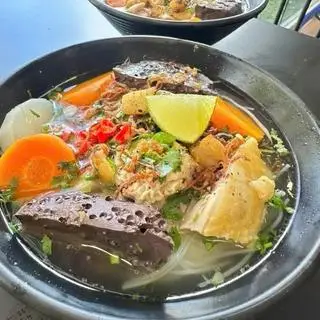 Hình ảnh Hủ tiếu gà đặc biệt