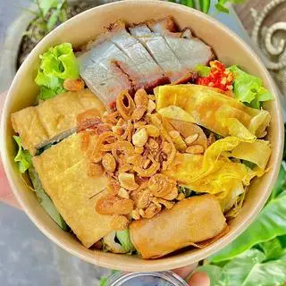Hình ảnh Bún nước tương heo quay