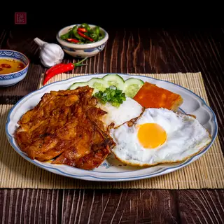 Hình ảnh Cơm Tấm Sườn Chả Trứng