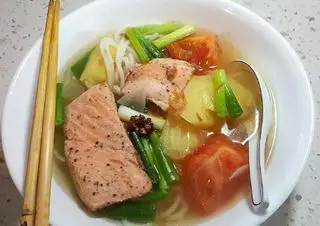 Hình ảnh Bún cá hồi tô