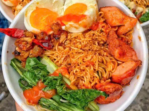 Hình ảnh Mỳ trộn thập cẩm