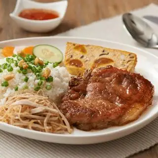 Hình ảnh Cơm tấm sườn bì chả