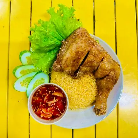 Hình ảnh CƠM GÀ XỐI MỠ HỮU PHƯỚC - Kha Vạn Cân 
