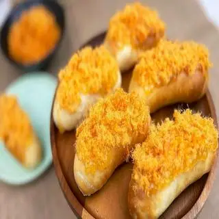 Hình ảnh Bánh mì muối ớt sốt bơ mật ong ruốc 