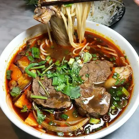 Hình ảnh Bún Bò Huế - Nguyễn Du