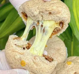 Hình ảnh Bánh bao xá xíu phô mai