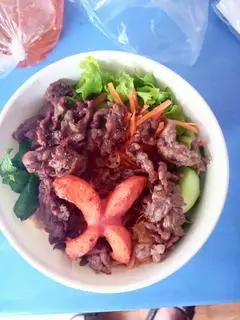 Hình ảnh Bún bò mix nem nướng