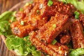Hình ảnh Cơm Sườn Cháy Tỏi