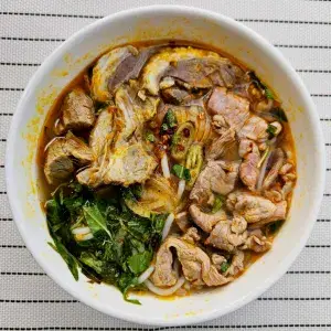 Hình ảnh Bún bò tái nạm