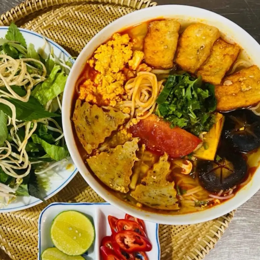 Hình ảnh Bún riêu tâm phúc chay