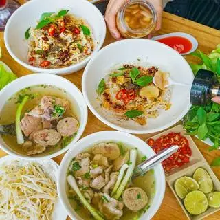 Hình ảnh Phở khô Gia Lai thập cẩm