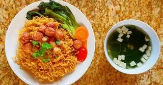 Hình ảnh Mì trộn xá xíu cá viên