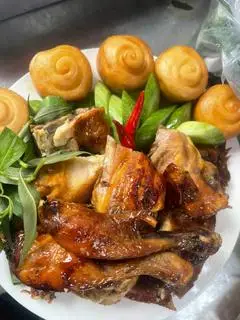 Hình ảnh Gà quay mật ong
