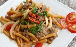 Hình ảnh Nui xào bò