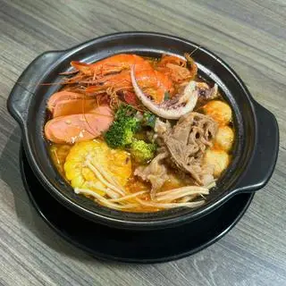 Hình ảnh Mì kim chi thập cẩm