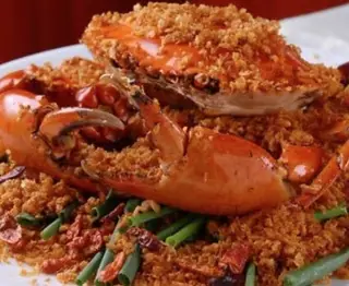 Hình ảnh 2 con cua thịt lớn rang muối Hồng Kông 0.8-0.9kg