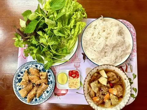 Hình ảnh Bún Chả Hà Nội Huỳnh Minh - Đường 9A