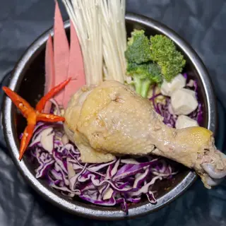Hình ảnh Mỳ kim chi gà