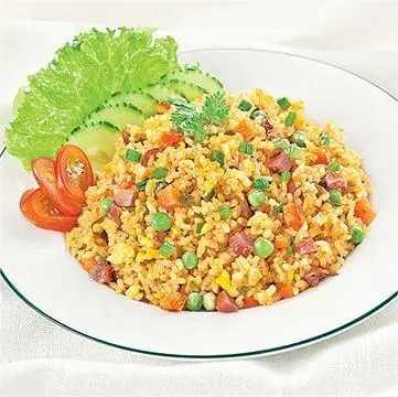 Hình ảnh Cơm Chiên Dương Châu, Mì Xào & Nui Xào - Đường Số 2