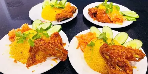 Hình ảnh Cơm Gà Xối Mỡ - Tân Hòa Đông