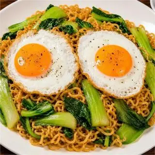 Hình ảnh Mì xào trứng ốp la