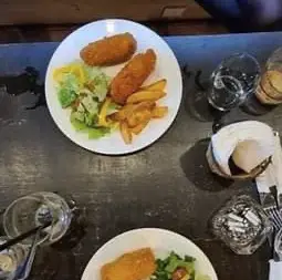 Hình ảnh Chicken cordon bleu & fries or mash potato