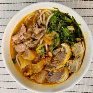 Hình ảnh Combo bún bò tái nạm gân - nước