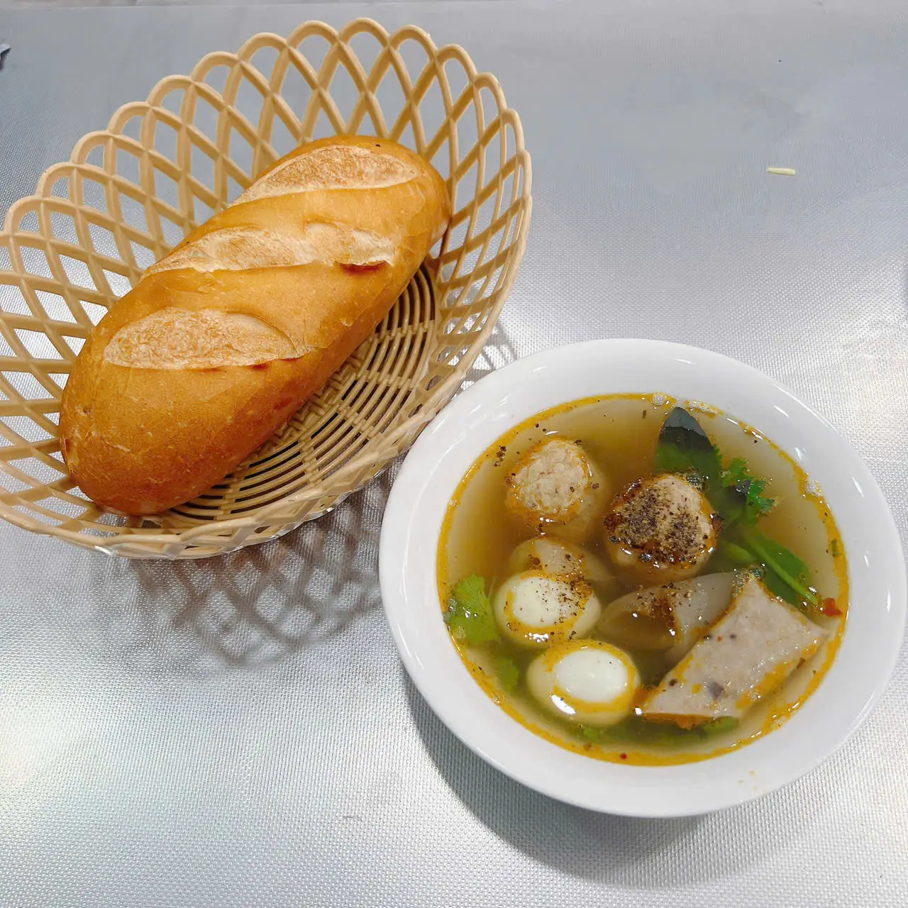 Hình ảnh Xíu mại chén Đà Lạt (kèm 1 bánh mì)