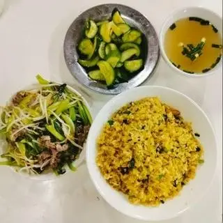 Hình ảnh Cơm rang cải bò