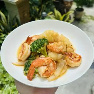 Hình ảnh Tôm Xào Bông Cải 