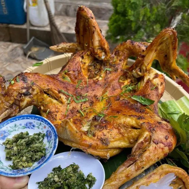 Hình ảnh Gà Nướng Cơm Lam Hùng Kon Tum - Nguyễn Thượng Hiền