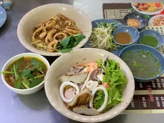 Hình ảnh Mì Sụa thập cẩm