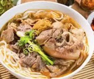 Hình ảnh Bún bò đặc biệt O Bông