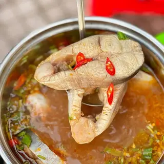 Hình ảnh LẨU CÁ HÚ 