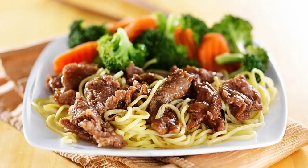 Hình ảnh Mì xào bò