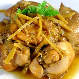 Hình ảnh Cơm gà kho gừng