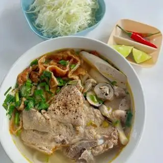 Hình ảnh Bánh canh chả cá sợi - xương nạc