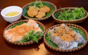 Hình ảnh Bánh cuốn chả cua biển