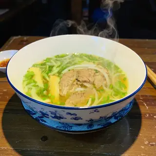 Hình ảnh Phở gầu