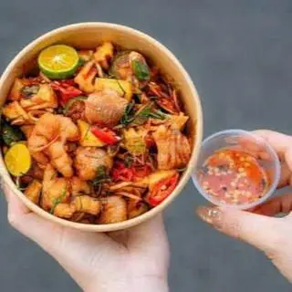 Hình ảnh Chân gà rút xương sốt Thái - phần lớn